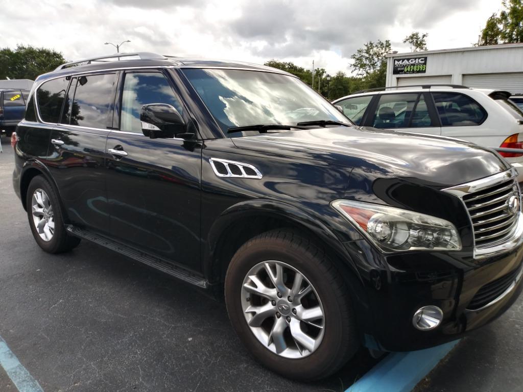 2012 INFINITI QX 56's photo