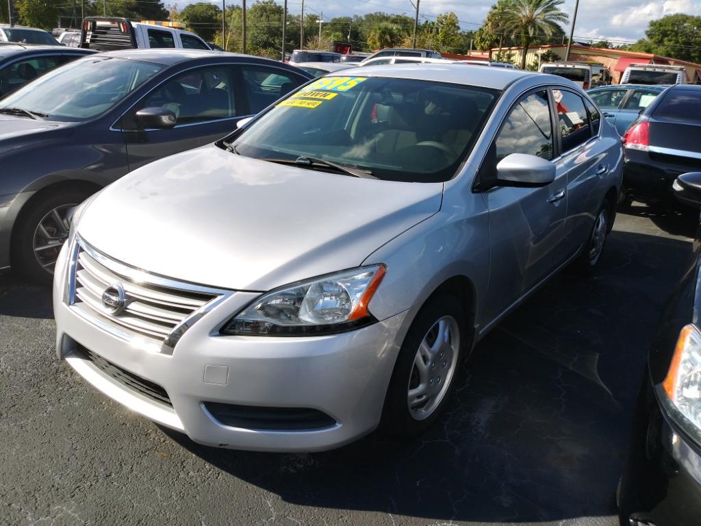 2013 Nissan Sentra S's photo
