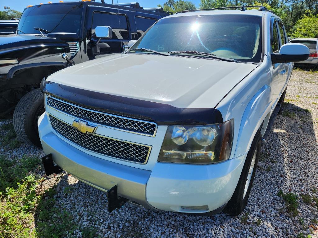 2011 Chevrolet Avalanche LT's photo