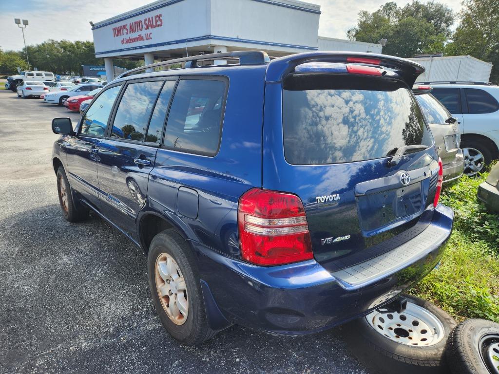 2003 Toyota Highlander Base photo 2