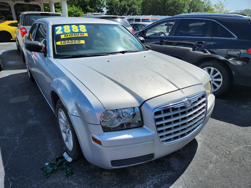 2008 Chrysler 300 LX's photo